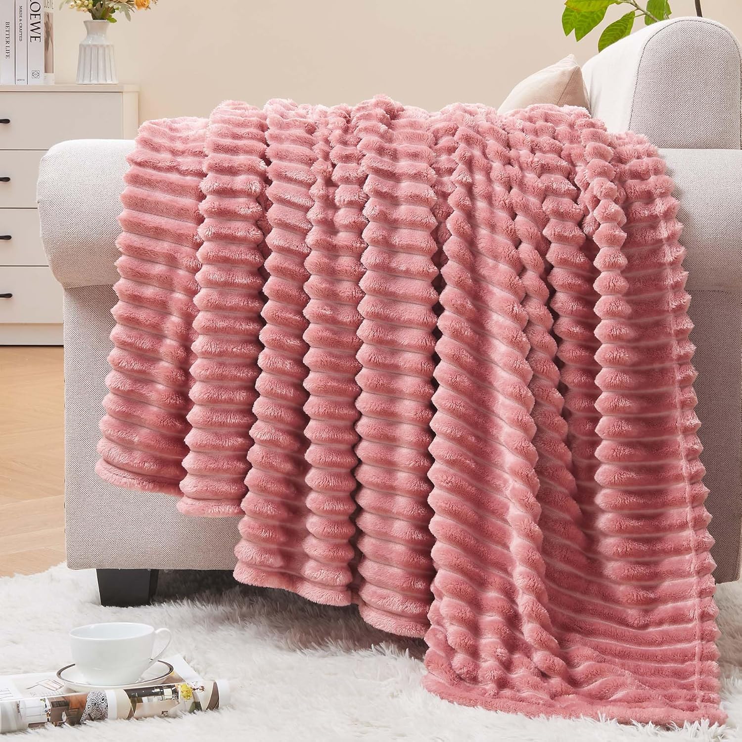 814n858WIL._AC_SL1500_.jpg Pink 3D Ribbed Jacquard Fleece Throw Blanket 50x60 - Image 1